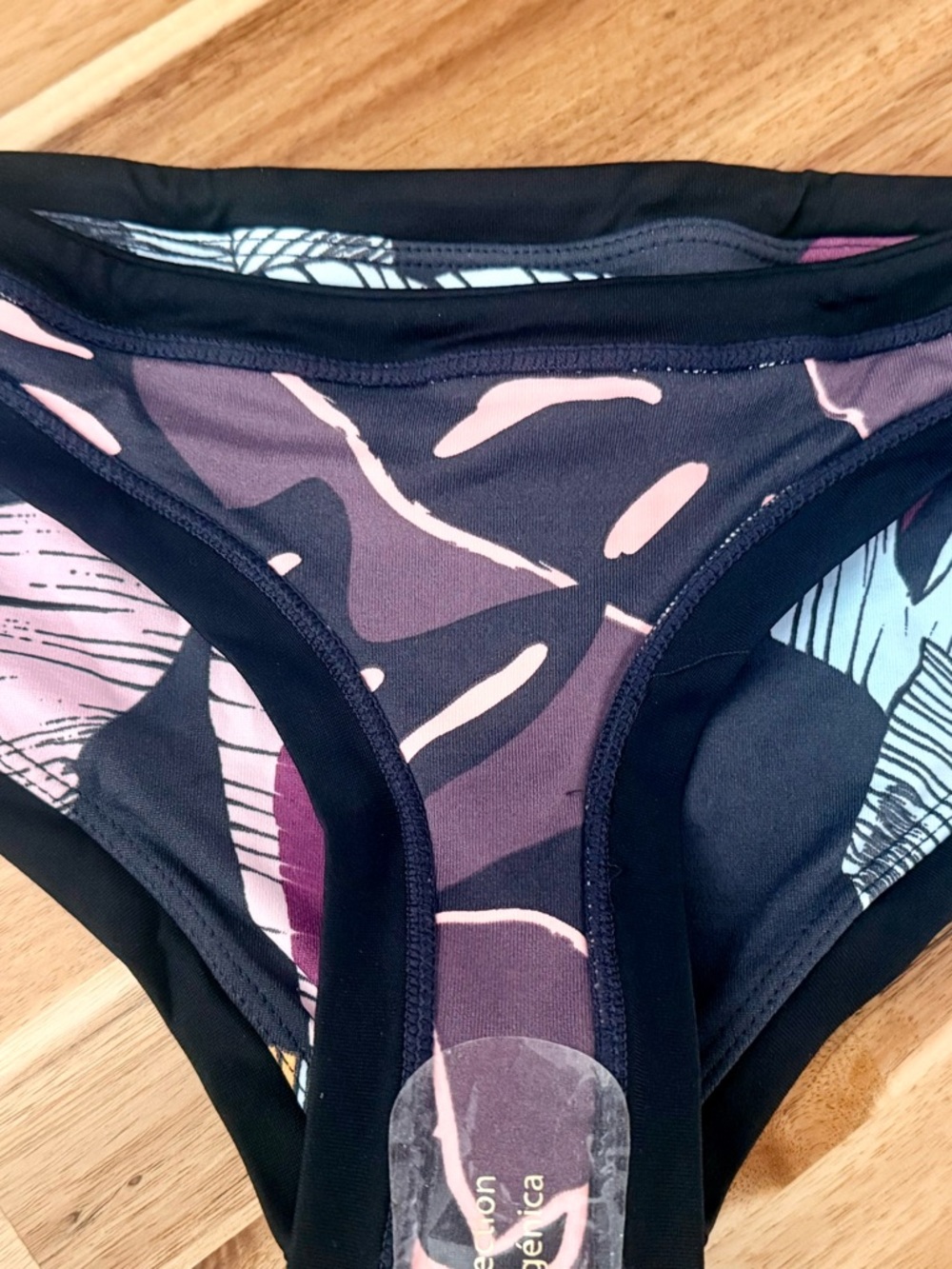 NWT Maaji Reversible Bikini Bottoms MIDNIGHT CARNIVAL Sz.L - Picture 5 of 8